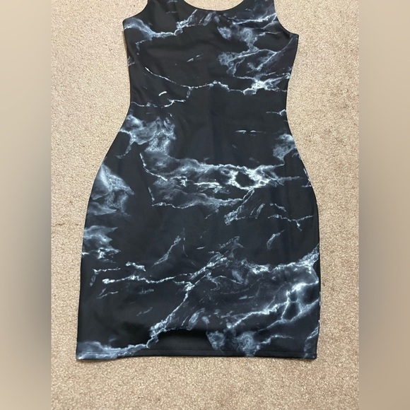 Express body contour Marble Print Scoop Neck Mini Sheath Dress Size Small - Picture 11 of 12